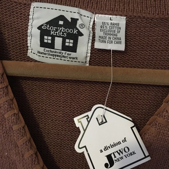 NWT Storybook Knits Large Sweater Floral Accents - Picture 3 of 5